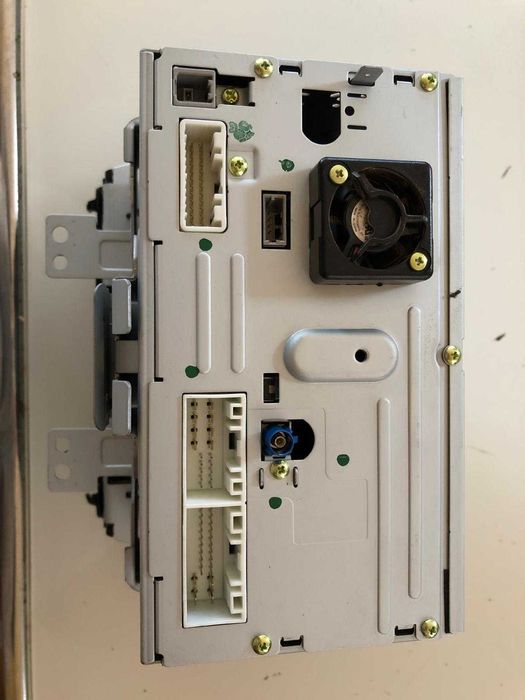 Navigatie Radio CD Player Hyundai IX35 cod 96560-2Y600TJN/LAN3100EHLM