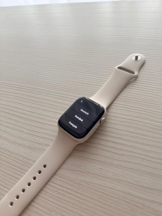 Apple Watch Seria 7 Starlight 45 mm
