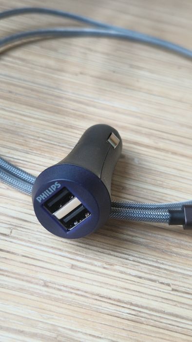 Зарядно за кола и кабел