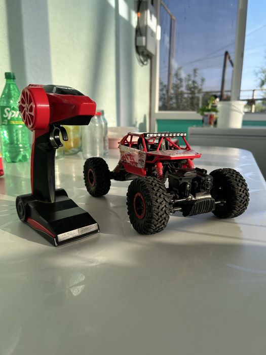 Машина на пульте управление