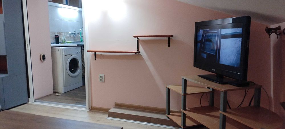 Дава се под наем Едностаен апартамент в Велико Търново, Картала - 35 кв.м за 153 € - Снимка #4