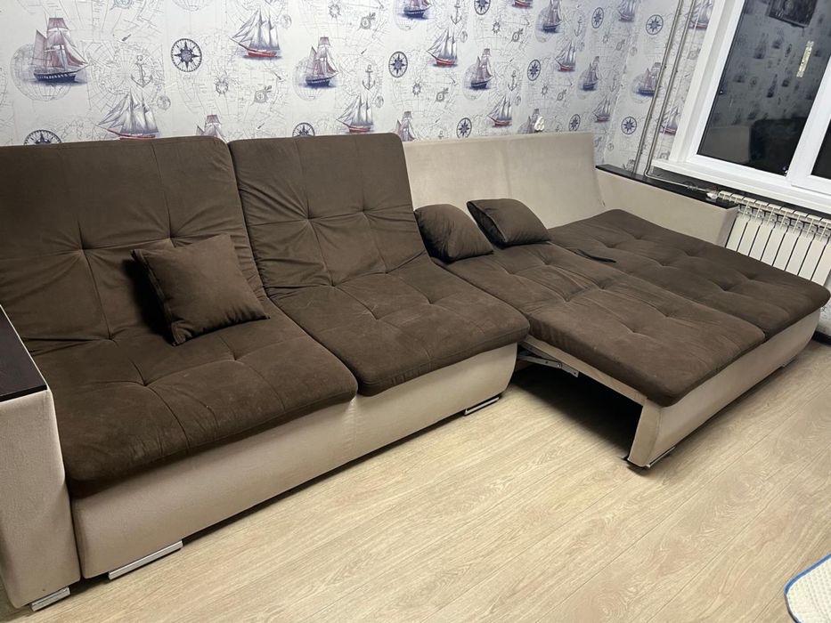 Продам комплект из 2-х диванов