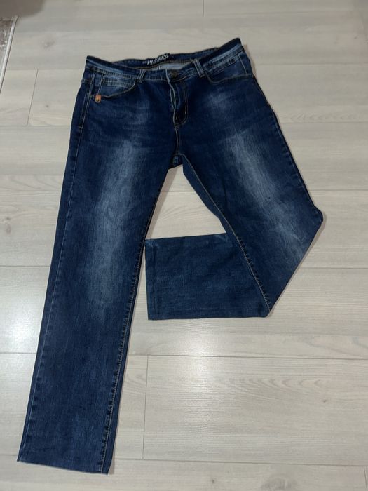 Тъмно сини дълги дънки-размер 34