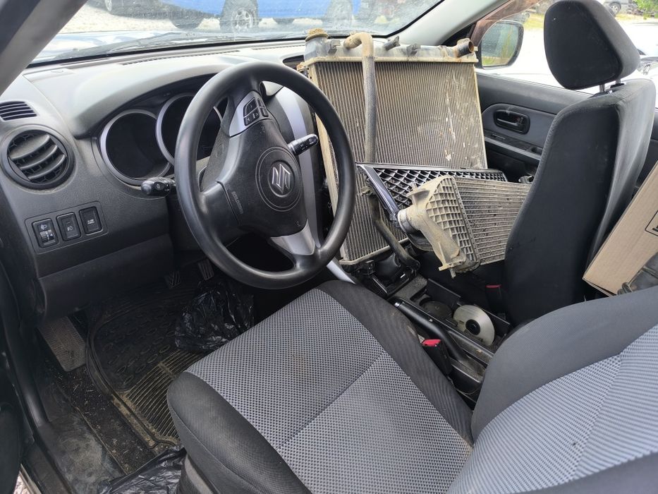 Suzuki Grand Vitara 1.9 129к.с. НА ЧАСТИ