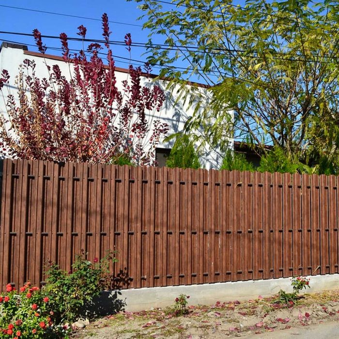 Метални  профили за ограда, оградки