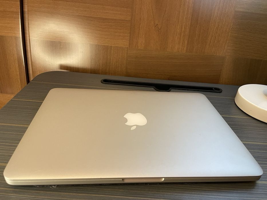 Продам Macbook pro
