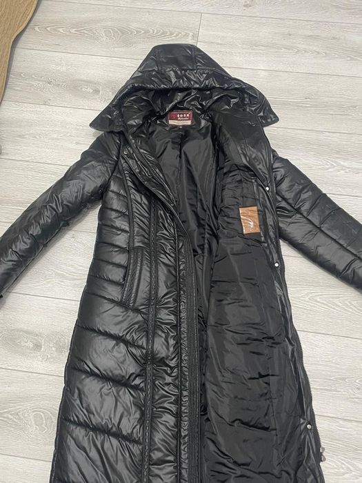 Женский пуховик.