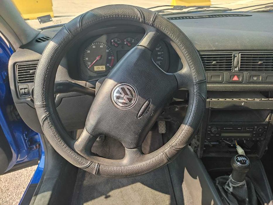 Продавам VOLKSVAGEN GOLF 1.4.16V,