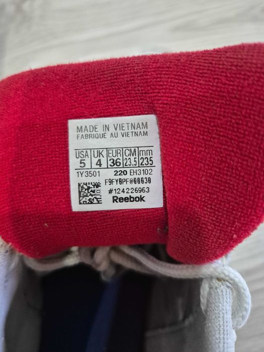 Кроссовки Reebok оригинал 36р