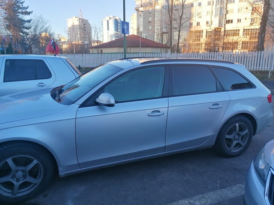Vând Audi A4 break