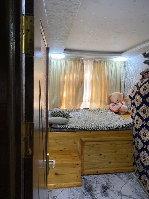 3 хонали квартира сотилади.