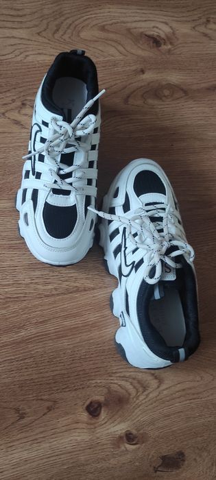 Кроссовки подростковые