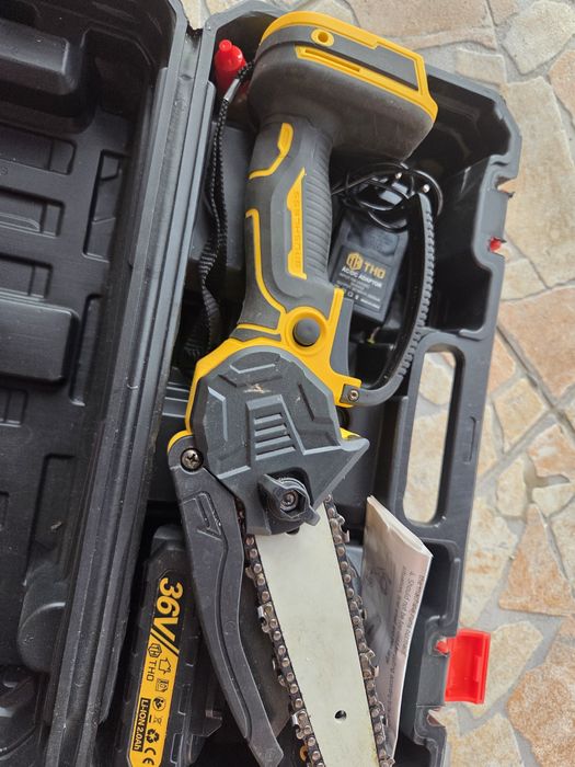 Vand mini drujba brushless in stare foarte buna  + 2 acumulatori 36 V.