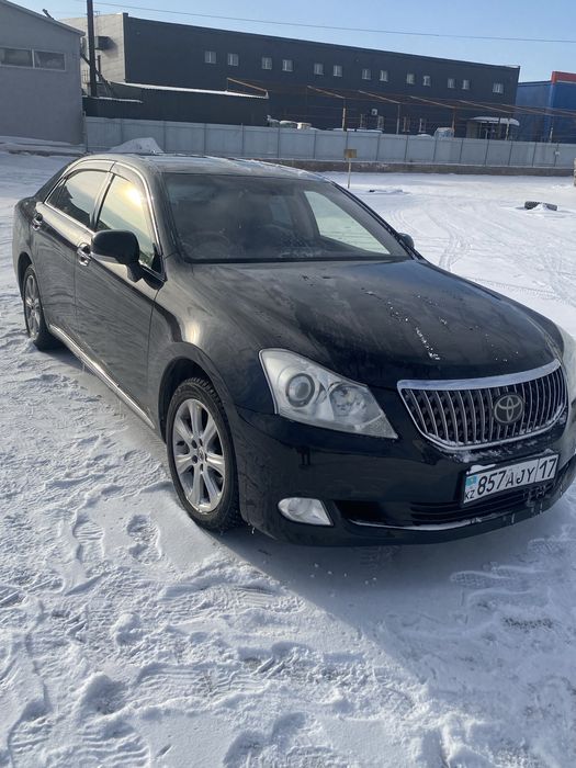 Тойота краун маджеста 200