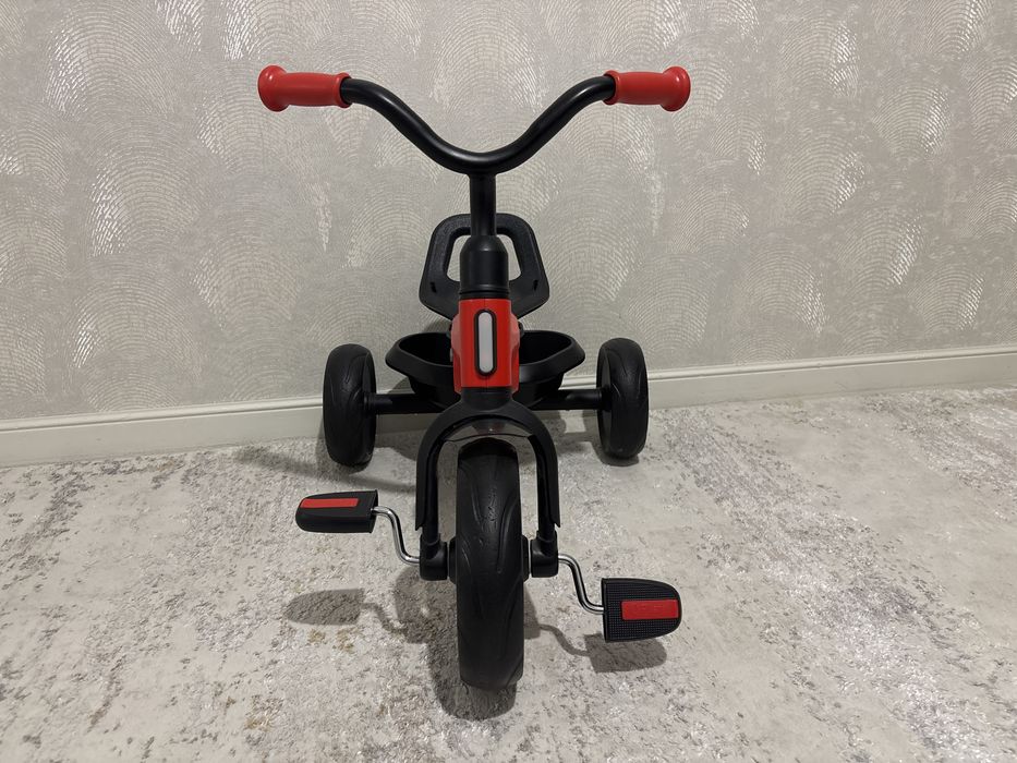 Детский трёхколёсный велосипед