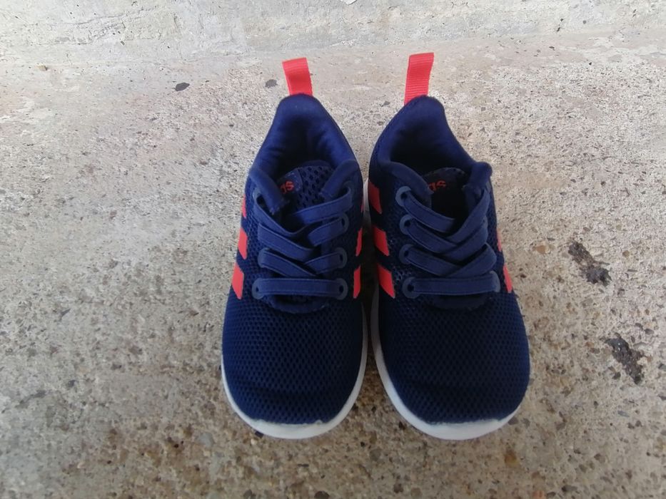 Бебешки маратонки Hummel 20н