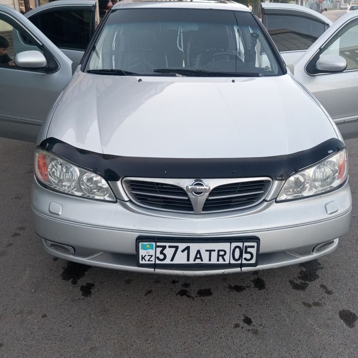 Nissan Maxima  2001