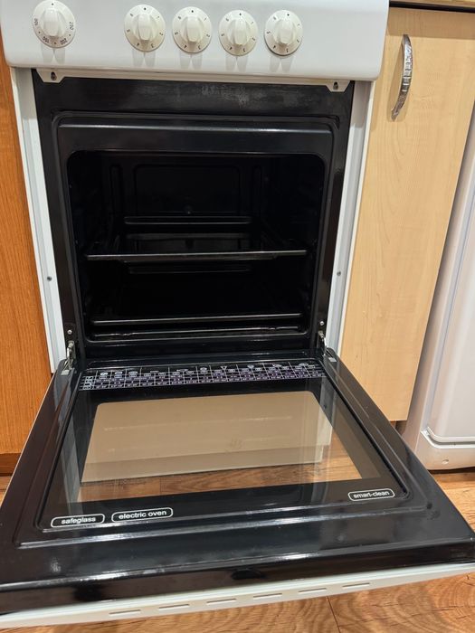 Продам кухонную плиту De luxe Evolution