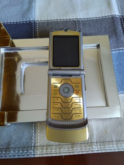 Продам легендарный телефон