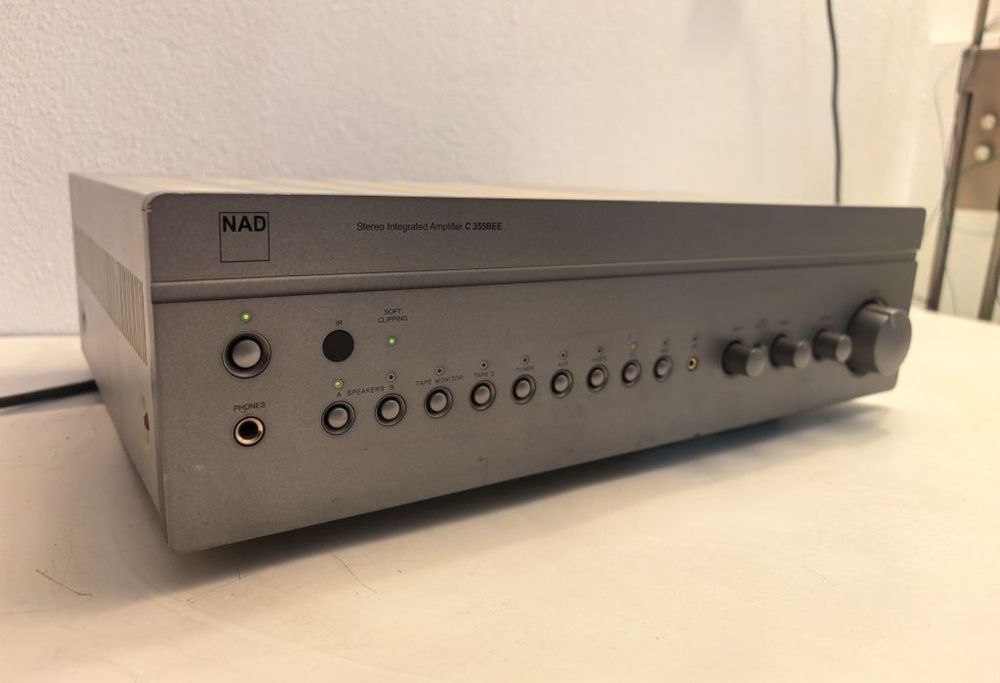Amplificator NAD C355 BEE statie