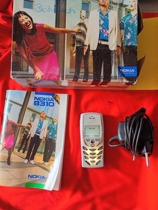 Nokia 8310 + cutie și accesorii ( decodat, baterie Nou nouță)
