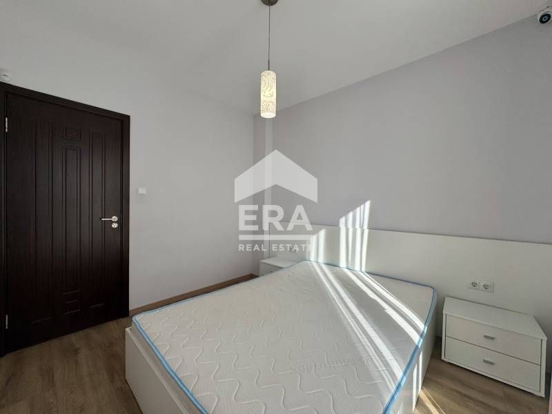 Дава се под наем Тристаен апартамент в Варна, Бриз - 116 кв.м за 747.66 € - Снимка #7