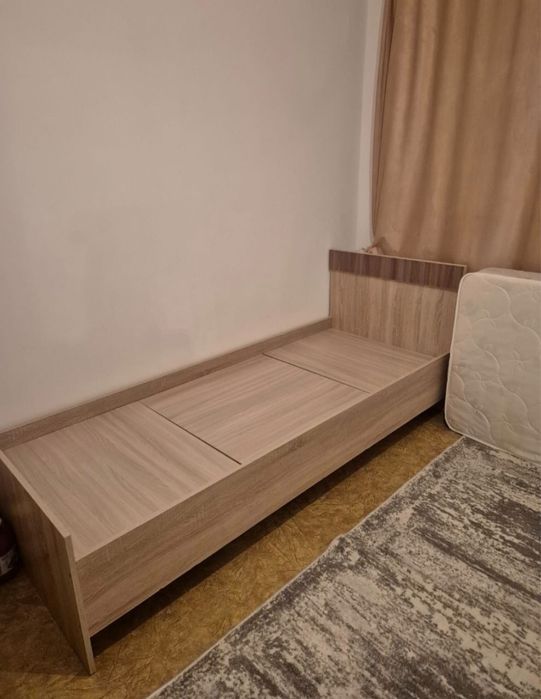 Машина ойыншык жане диван сатылады!