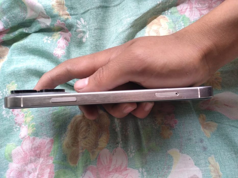 Айфон xr в корпусе 15про срочно