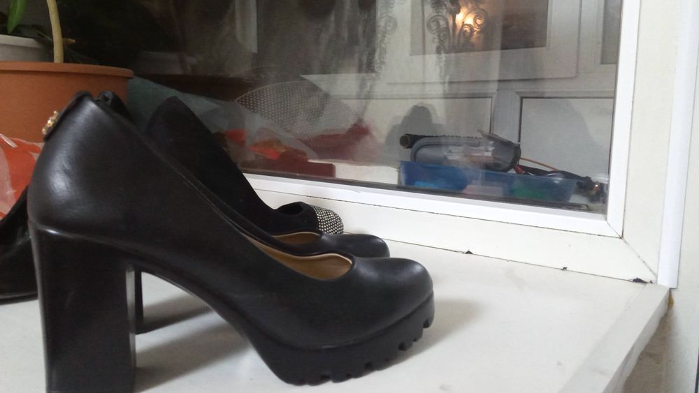 Продается коляска, туфли, курткий