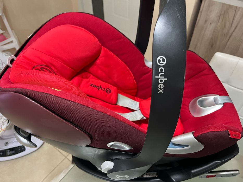 Столче / кошче за коша Cybex Aton Q с isofix база