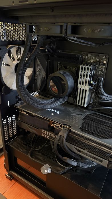 Геймърси компютър/Gaming PC