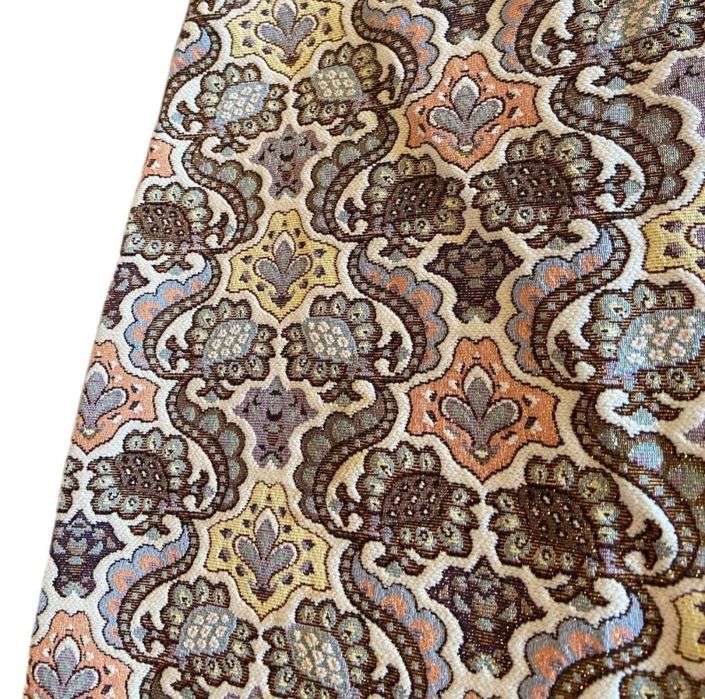 Къса пола на шарки с висока талия на Зара