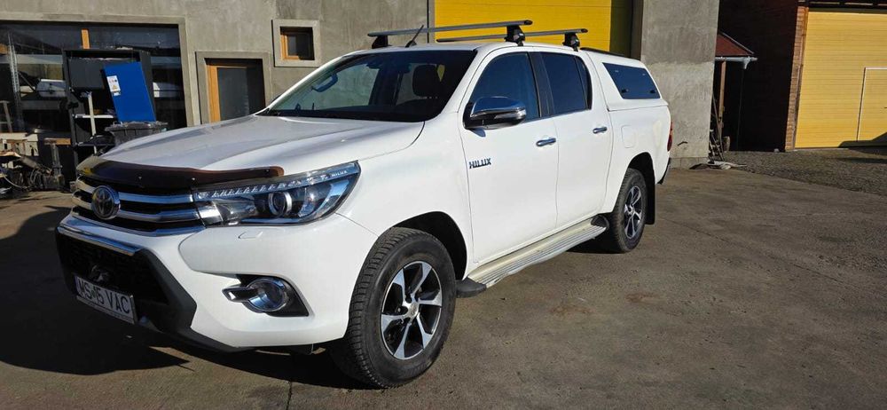 Toyota Hilux 4x4 Double Cab Invincible 2.4 D-4D