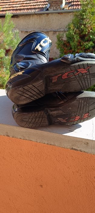 Мото екипи от две части и ботуши