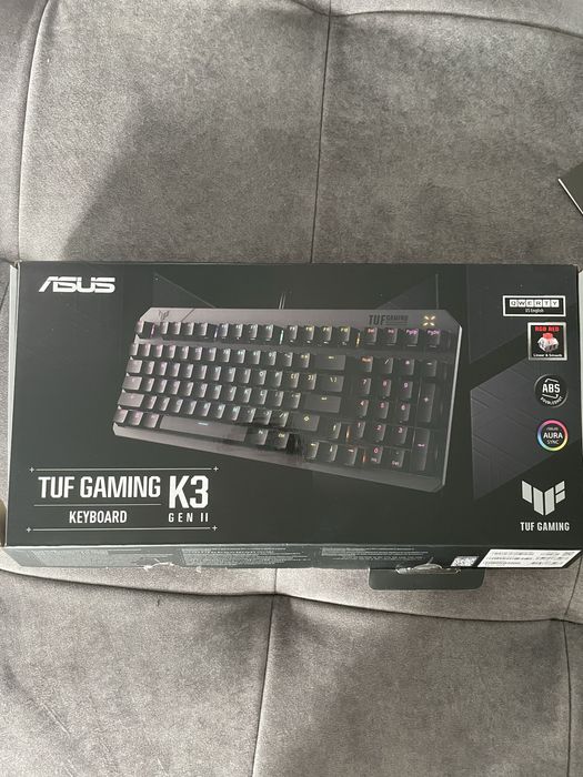 Tastatură mecanică TUF gaming ASUS
