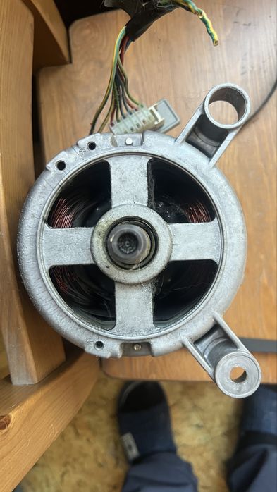 Электродвигатель стиральной машины