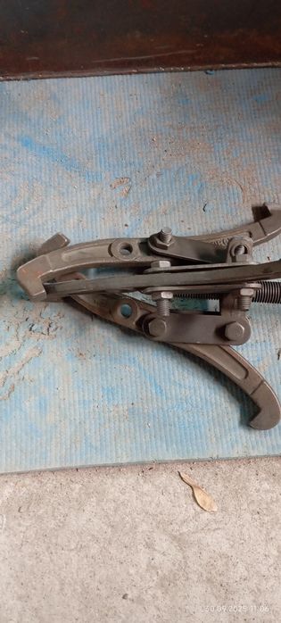 Продам съёмник в отличном состоянии.