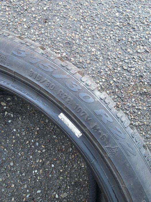 Anvelope iarna 275/35R22 315/30R22 Pirelli Runflat BMW X5, X6