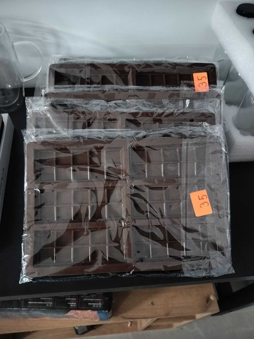 Forme noi de ciocolată Break Apart, silicon antiaderent, pachet de 2