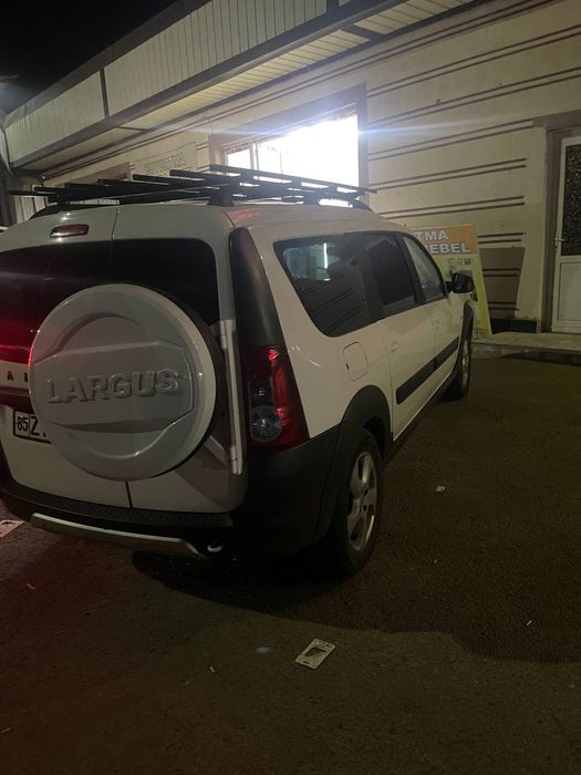 Lada largus yili 2020 radnoy moshina edial holatda