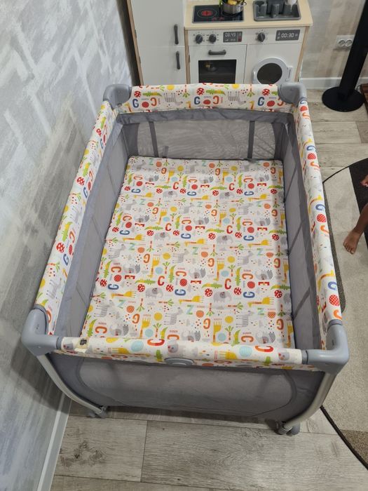 Продам манеж-кровать