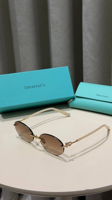 Дамски слънчеви очила Tiffany & Co. – Лукс, стил и елегантност  ( MRS.)