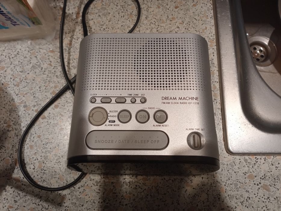 Radio ceas Sony s