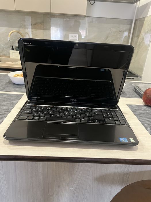 Laptop Dell i5, model 2011, 2012.