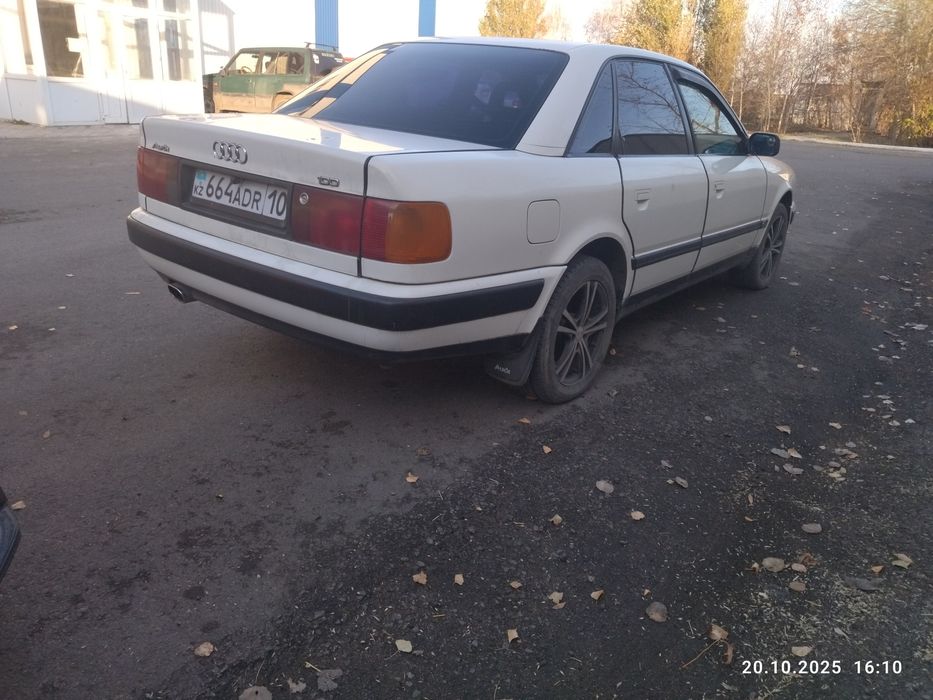 Продам Ауди 100 с4