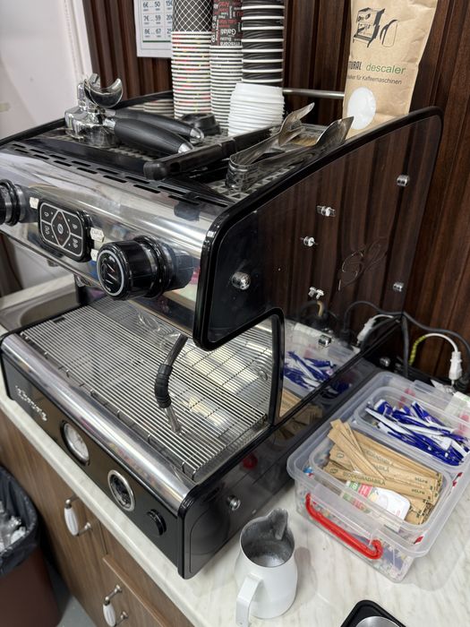 Espressor cafea cu rasnița