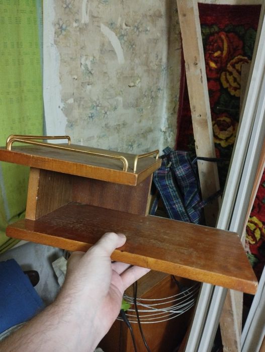 Полка для обуви в прихожей