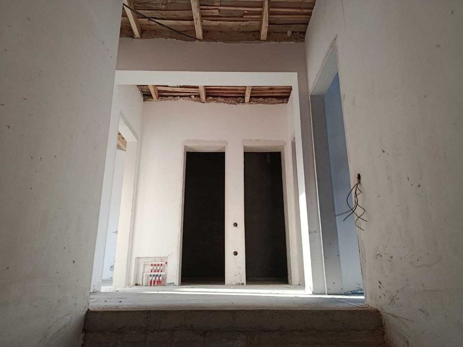 Двухэтажный дом, Таш.обл., Ташкентский район, Ойдин Хает МСГ