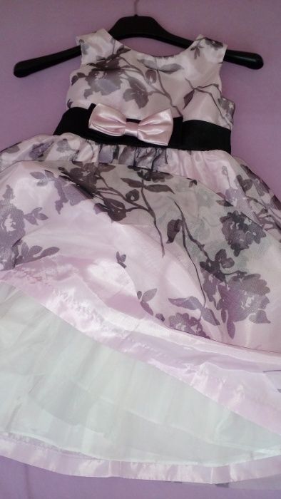 Рокля на цветя..