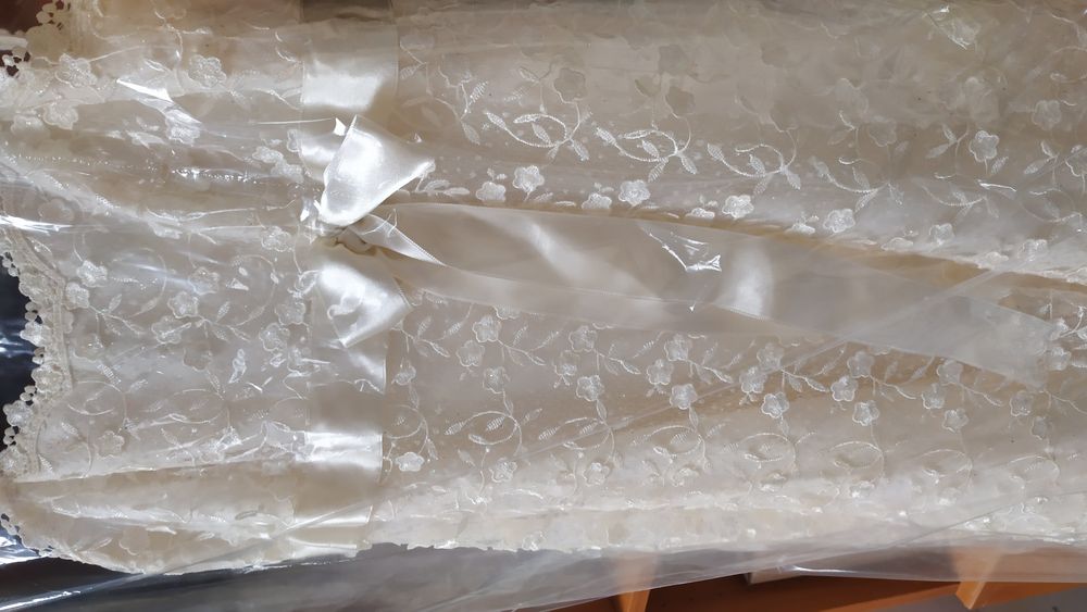 Булчинска рокля, цвят шампанско